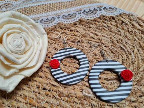Pendientes de la colección Pin Up