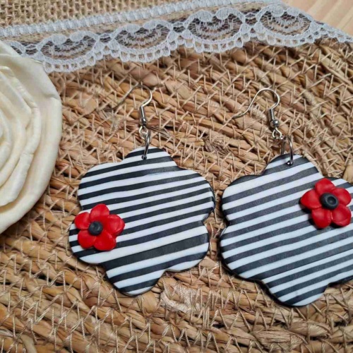 Pendientes de la colección Pin Up