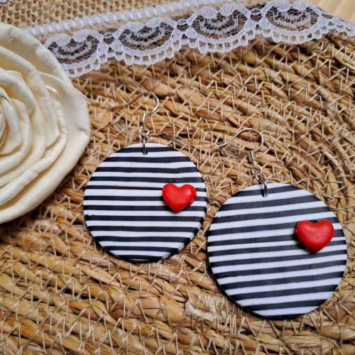 Pendientes de la colección Pin Up