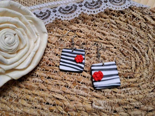 Pendientes de la colección Pin Up
