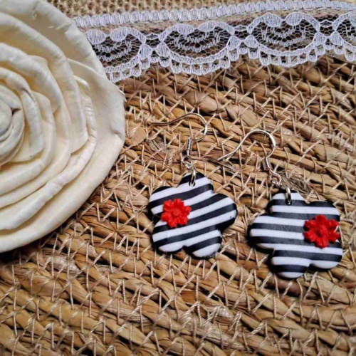 Pendientes de la colección Pin Up