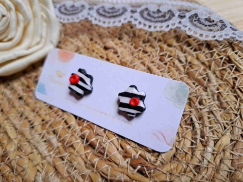 Pendientes de la colección Pin Up - Imagen 3
