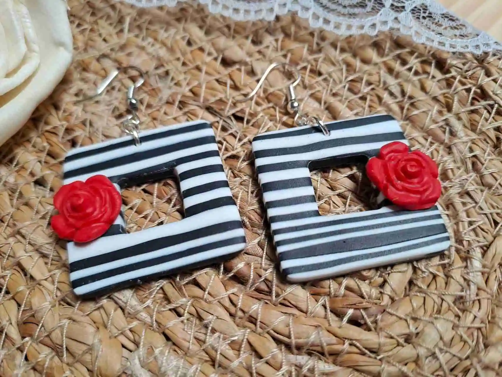 Pendientes de la colección Pin Up