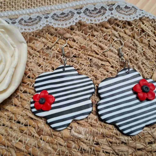 Pendientes de la colección Pin Up
