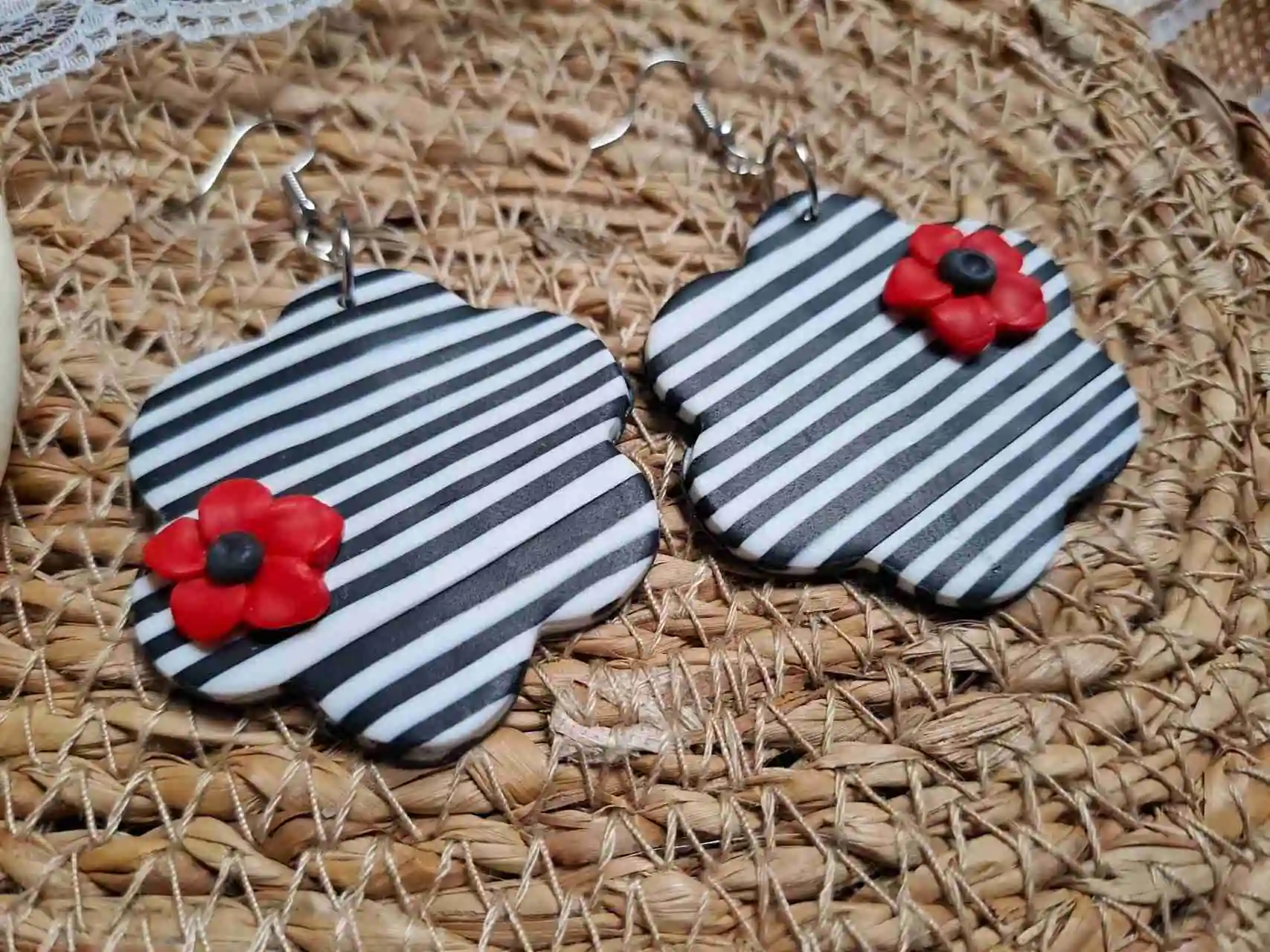 Pendientes de la colección Pin Up - Imagen 3