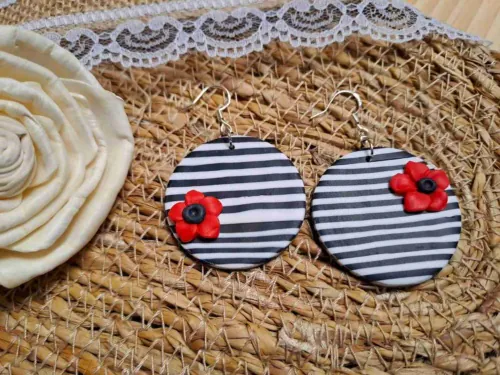 Pendientes de la colección Pin Up