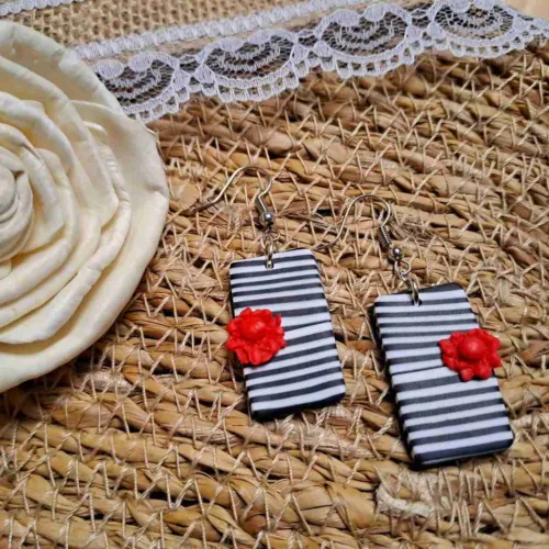 Pendientes de la colección Pin Up