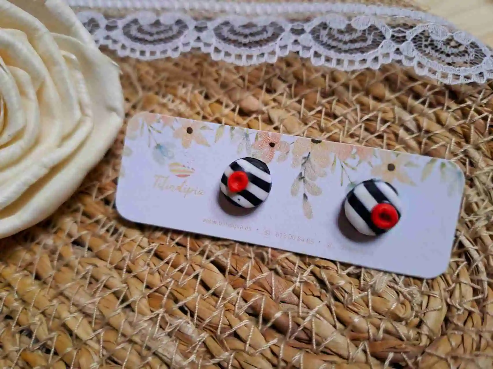 Pendientes de la colección Pin Up