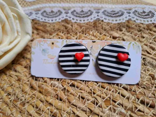 Pendientes de la colección Pin Up